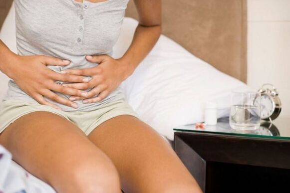 dolor abdominal debido a gusanos